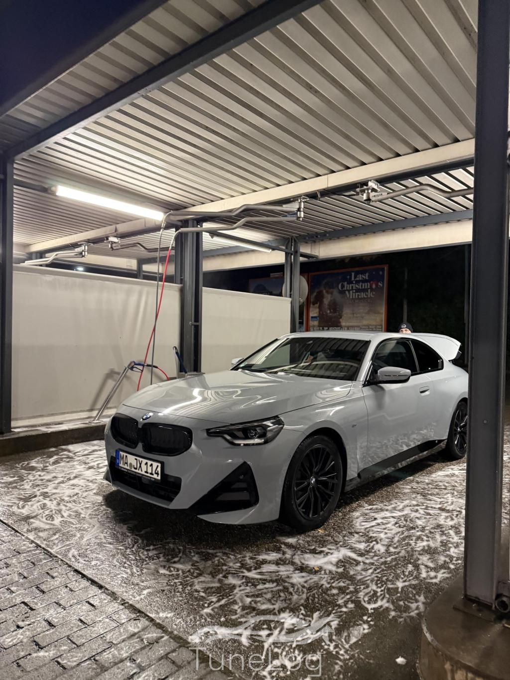 218i